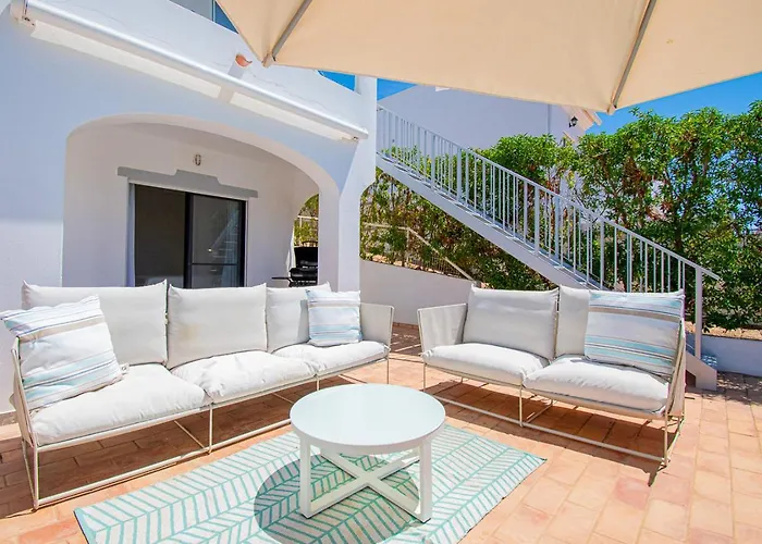 Casa Mel - Stylish 3-bed Townhouse With Pool Vakantiehuis