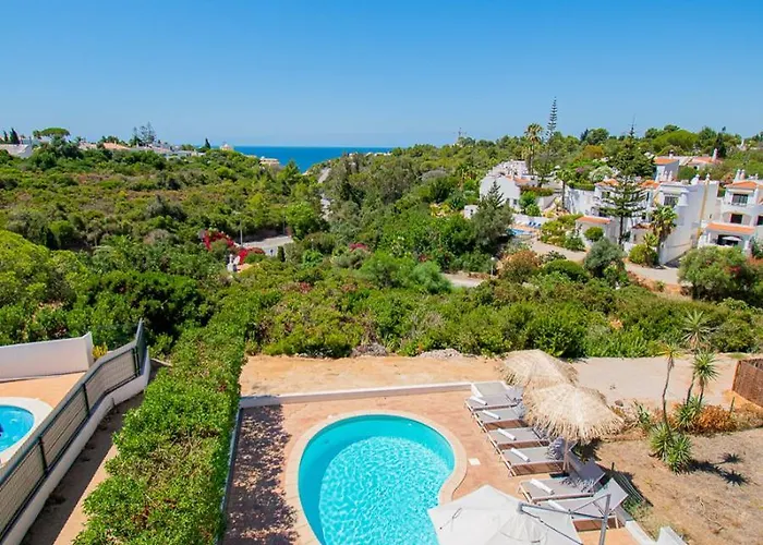 Vakantiehuis Casa Mel - Stylish 3-bed Townhouse With Pool Carvoeiro (Lagoa)