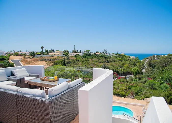 Casa Mel - Stylish 3-bed Townhouse With Pool Vakantiehuis