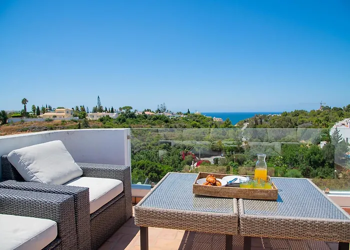 Casa Mel - Stylish 3-bed Townhouse With Pool Vakantiehuis