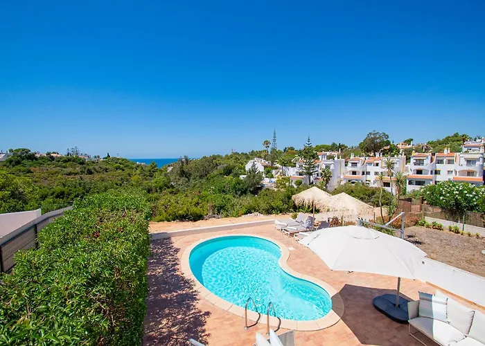 Vakantiehuis Casa Mel - Stylish 3-bed Townhouse With Pool Carvoeiro (Lagoa)