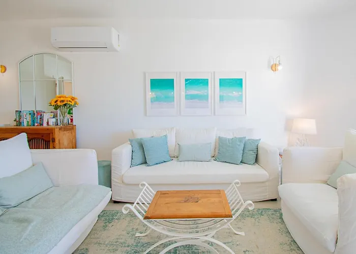 Casa Mel - Stylish 3-bed Townhouse With Pool Vakantiehuis