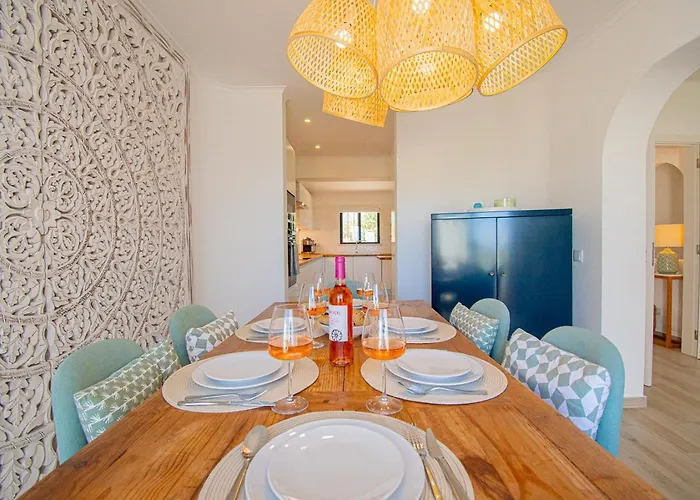 Casa Mel - Stylish 3-bed Townhouse With Pool Vakantiehuis