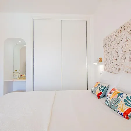 Nyaraló Casa Mel - Stylish 3-bed Townhouse With Pool