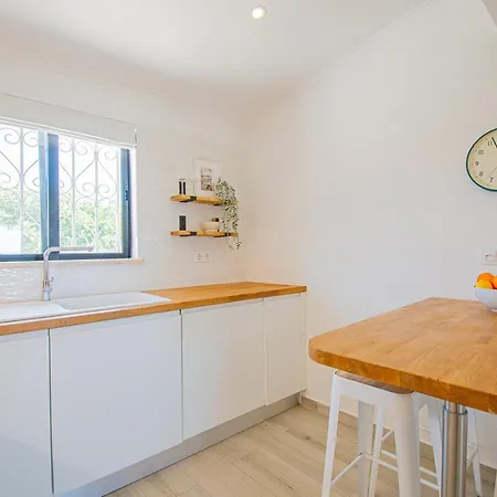 Holiday home Casa Mel - Stylish 3-bed Townhouse With Pool Carvoeiro (Lagoa)