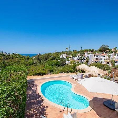 Hébergement de vacances Casa Mel - Stylish 3-bed Townhouse With Pool Carvoeiro (Lagoa)